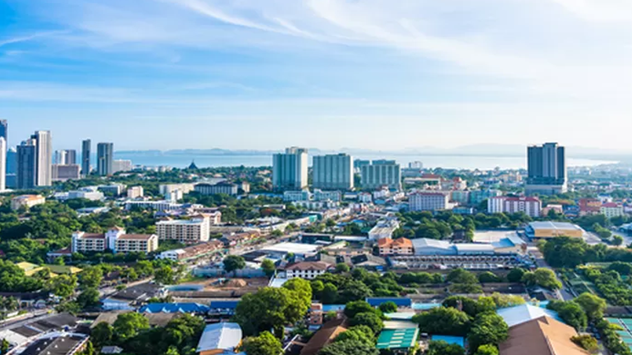 Pemandangan kota Depok dengan properti strategis