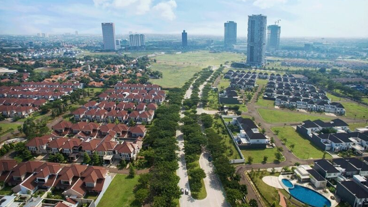 Pemandangan kota Tangerang Selatan dengan properti strategis